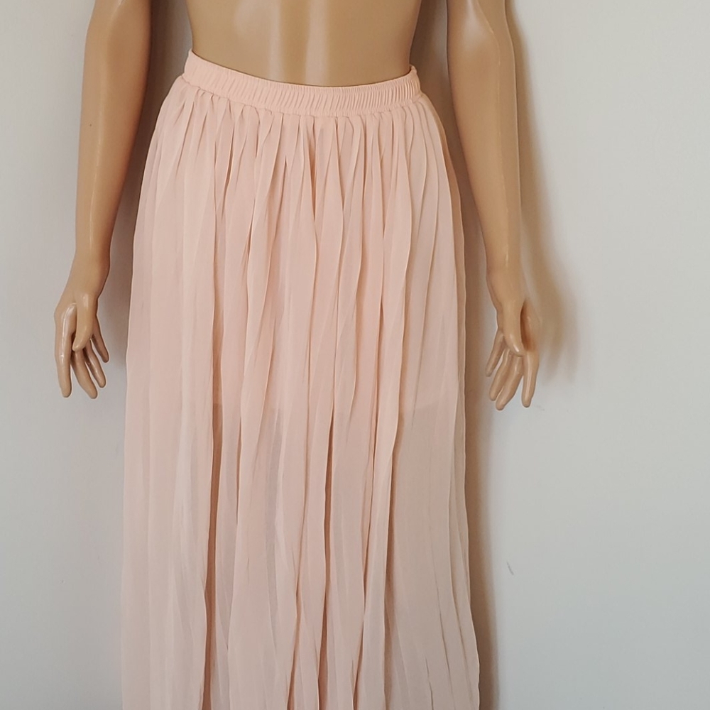 Forever 21 Maxi Skirt - Picture 2 of 5